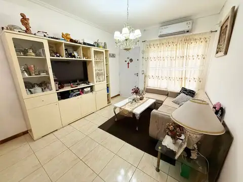 Depto Tipo Casa en Venta en Ramos Mejia, USD 135.000