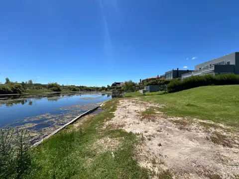 Venta Lote Terreno al agua, Barrio Marinas, Puertos del Lago, Escobar