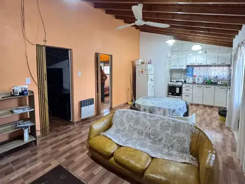 Casa 3 Ambientes En Parque San Martin