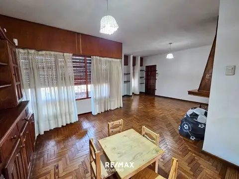 Casa en Venta en San Nicolas de los Arroyos, USD 195.000