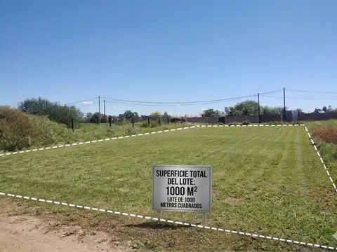 Venta de Lote en TRES MARIAS, ZANJON 