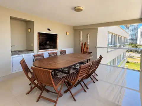 Departamento en Venta de 4 dormitorios
