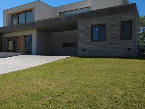 Casa en Venta al Noroeste