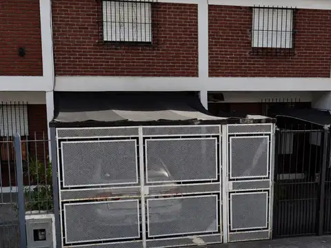 VENTA DUPLEX 3 AMB  EXCELENTE  UBICACION