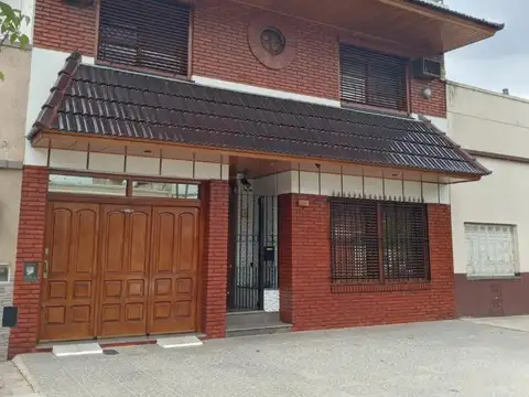 Excelente casa 4amb  
