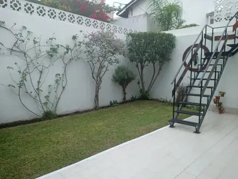 Casa 4 ambientes con 4 baños