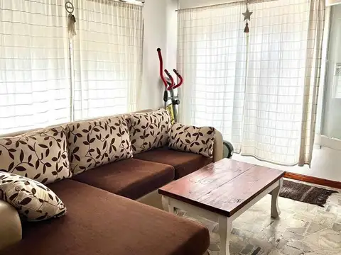 Casa en Venta en Luis Guillon, USD 80.000