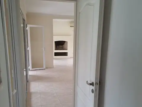 Casa en Venta en Santa Barbara, USD 640.000