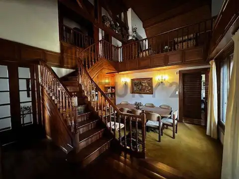 Casa 5 amb de Categoria + Potencial Constructivo Doble lote, Quilmes Residencial, Nueva Zonificacion
