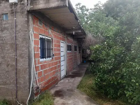 CASA + LOCAL + DEPTOS