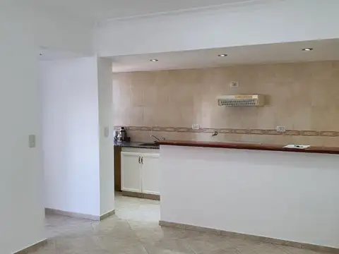 Departamento en alquiler en Monte Castro