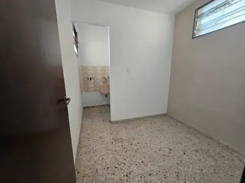 Alquiler departamento 3 dormitorios zona centro.