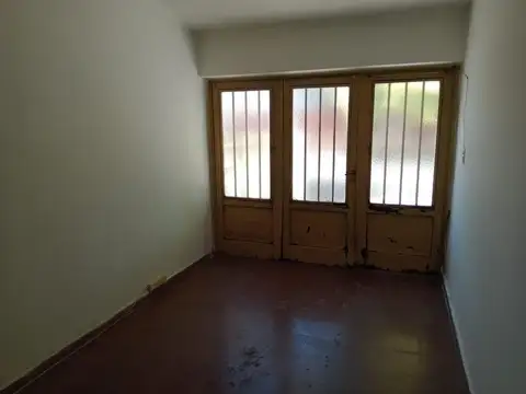 ¡Oportunidad única! Casa c/local en Los Robles, Córdoba
