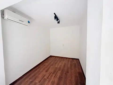 Oficina en alquiler - Esquina estratégica