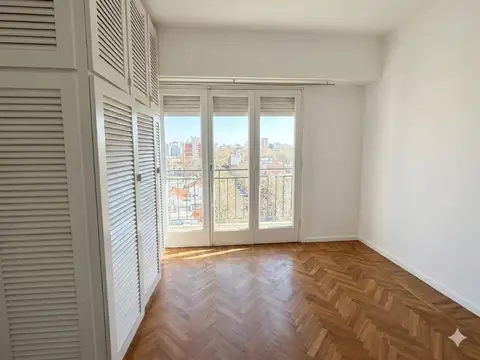 DEPARTAMENTO 5 AMBIENTES - LA PERLA -APTO CREDITO