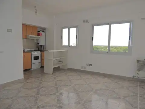 Avenida Hipólito Yrigoyen 8400