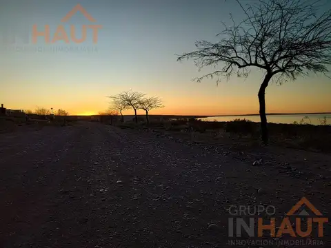 Terreno con vista al Lago Mari Menuco, La Península