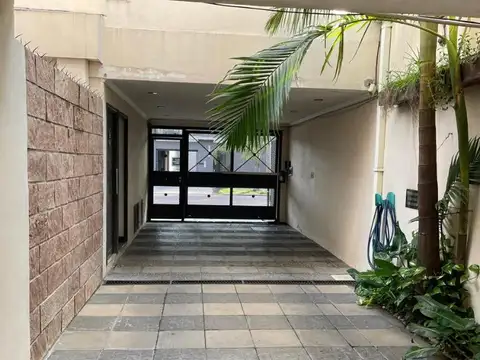 Flores De Estrada 5064 , Piso 1