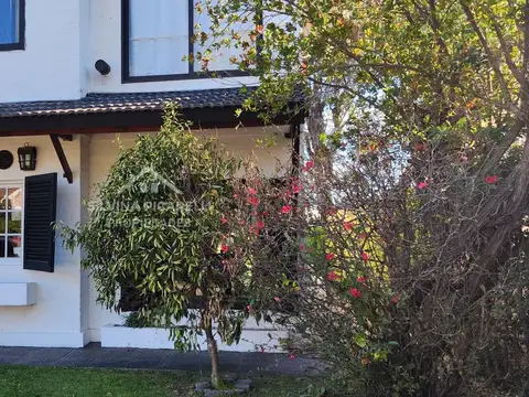 Casa Chalet  en Venta en Indio Cua, Pilar, G.B.A. Zona Norte