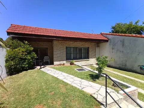 Venta Villa Adelina Casa 3 amb coch patio parrilla
