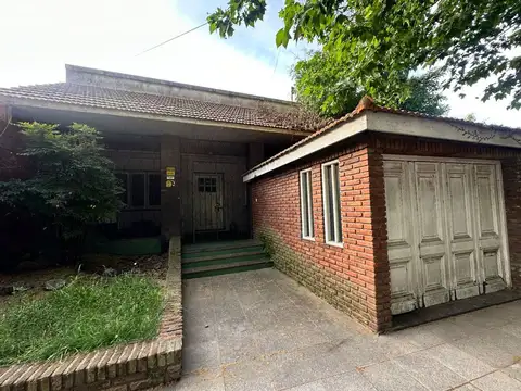 Casa en Venta en Bernal, USD 165.000