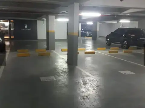 VENTA DE COCHERA,EXCELENTE UBICACION