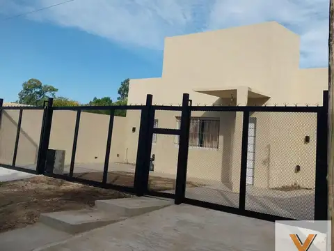 Casa en venta - 3 Dormitorios 3 Baños - Escobar