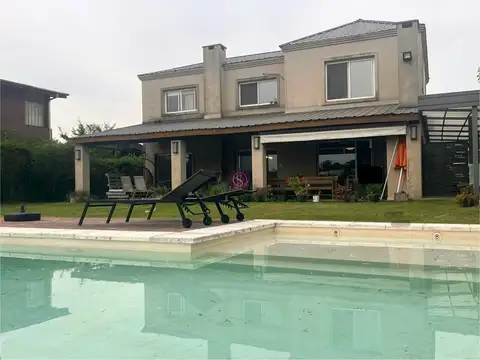 Casa en Venta en San Agustín, USD 440.000