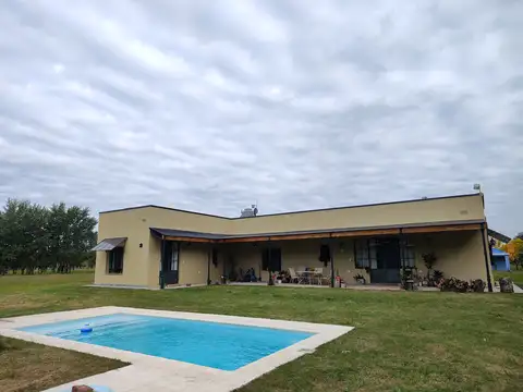 Casa en Venta con 1 cochera