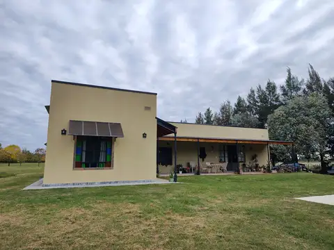 Excelente casa en Aguas Dulces club de campo