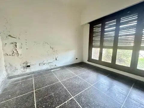 VENTA CASA 4 AMB + GALPON - GRAL. SAN MARTIN