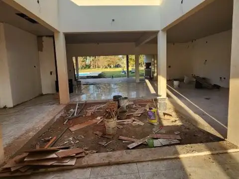 Casa en Venta con 1 cochera