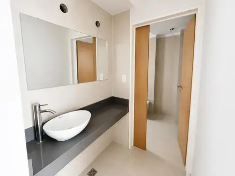 Venta de Departamento 4 ambientes Con Dependencia, Terraza, SUM y Pileta en Caballito
