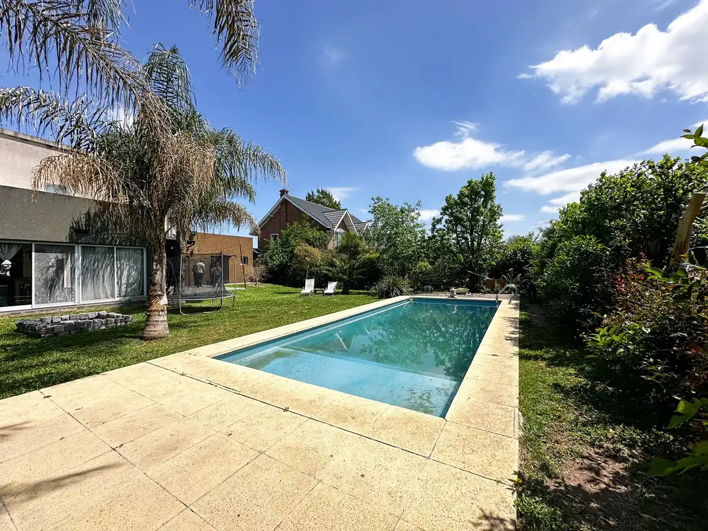 Casa en Venta - USD 350.000