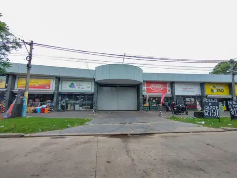 Complejo de galpones y 8 locales en venta | 3.200 m² | Acceso a dos calles