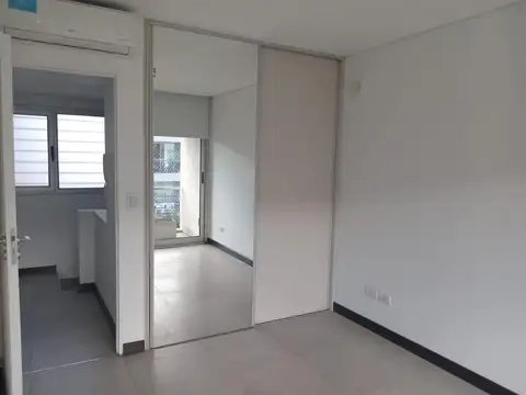 Depto Tipo Casa en Alquiler de 3 ambientes