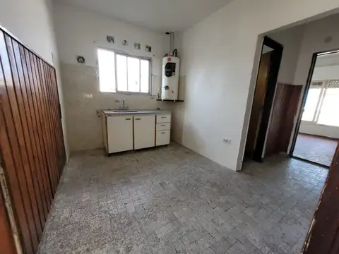 Depto Tipo Casa 4 ambientes con 1 baño