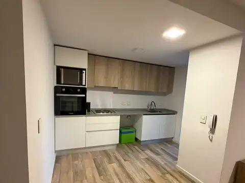 Departamento en Alquiler con 2 cocheras