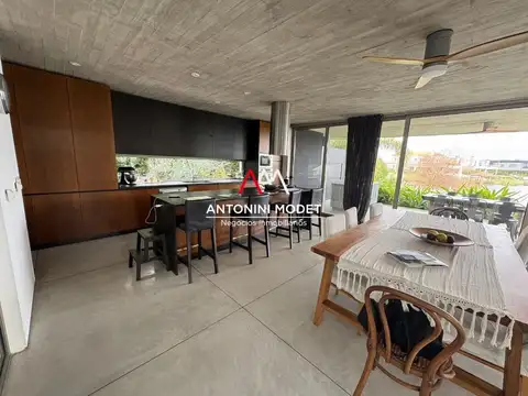 Casa en Alquiler al Oeste