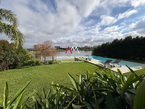CASA EN ALQUILER EN PUERTOS DEL LAGO - BARRIO MUELLES