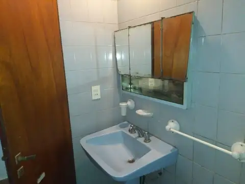 Depto Tipo Casa 5 ambientes con 1 baño