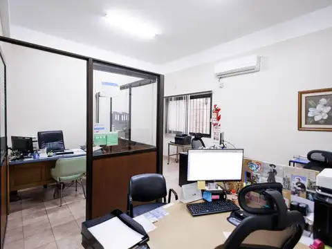 VENTA EDIFICIO DE CONSULTORIOS MEDICOS MACROCENTRO