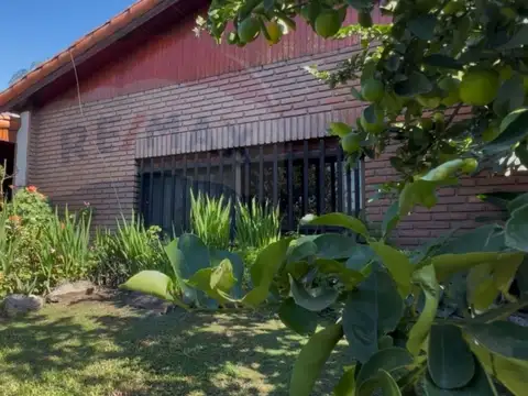CASA EN VENTA 4 AMBIENTES EN CIUDAD EVITA
