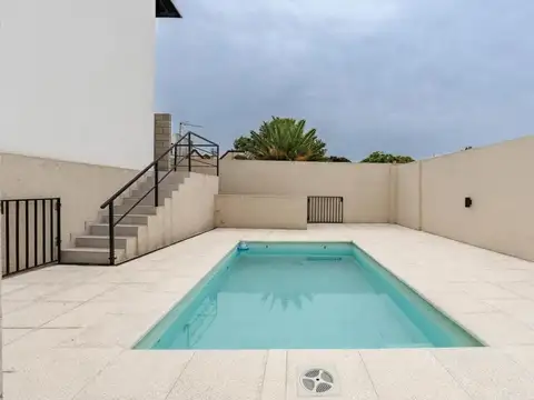Depto Tipo Casa en Venta de 2 ambientes