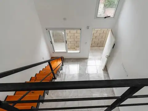 Depto Tipo Casa en Venta de 1 dormitorio