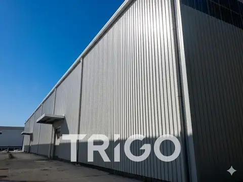 Depósito industrial en alquiler 2800m2 cubiertos   playa   dock de carga en Polo industrial Ezeiza