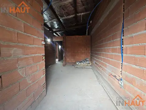 Depto Tipo Casa 4 ambientes con 2 baños
