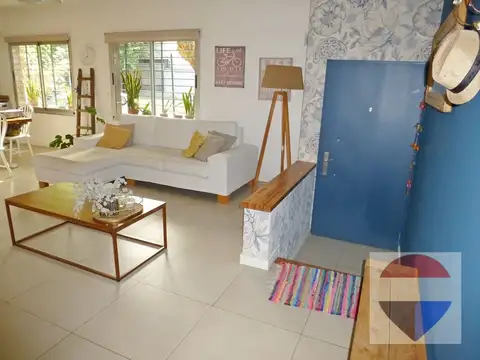 PH tipo duplex entrada independiente c/cochera