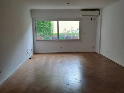 CINCO AMBIENTES CON COCHERA Y BAULERA VENTA RECOLETA