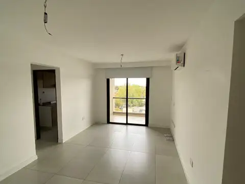 Departamento tres ambientes Ituzaingo Norte